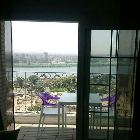 Luxury Nile Maadi Cairo Apartment ภายนอก รูปภาพ